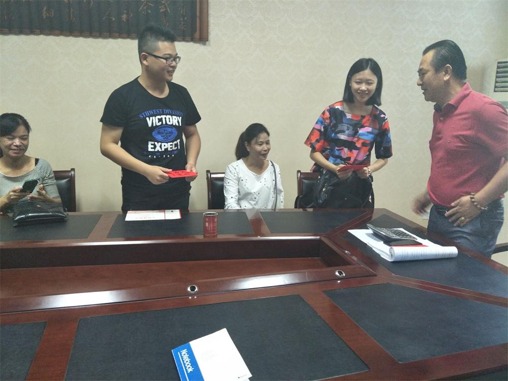 福建易順建筑工程有限公司2017年第一屆：“金秋助學，學子圓夢，誠信你我，感恩社會”