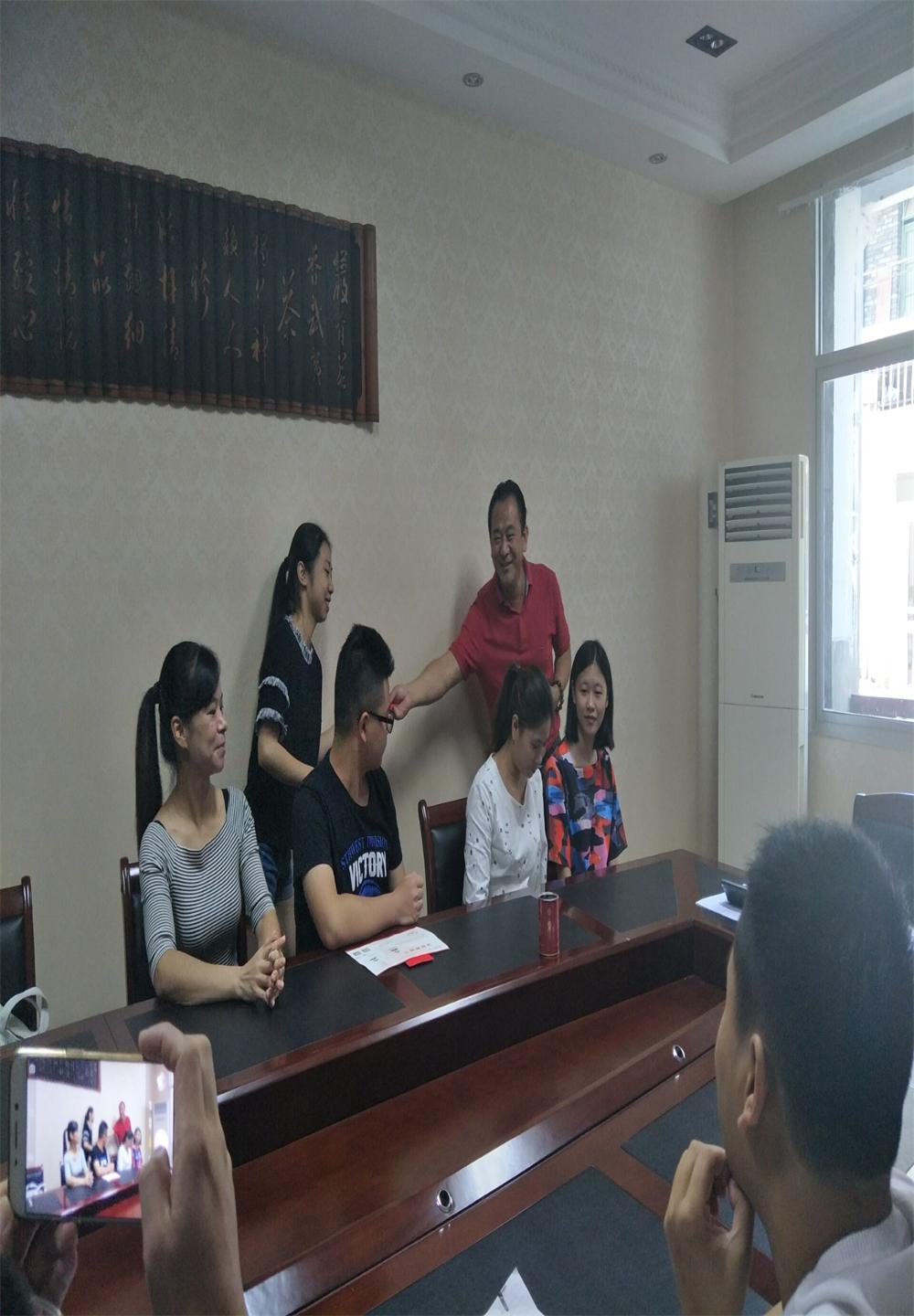 福建易順建筑工程有限公司2017年第一屆：“金秋助學，學子圓夢，誠信你我，感恩社會”