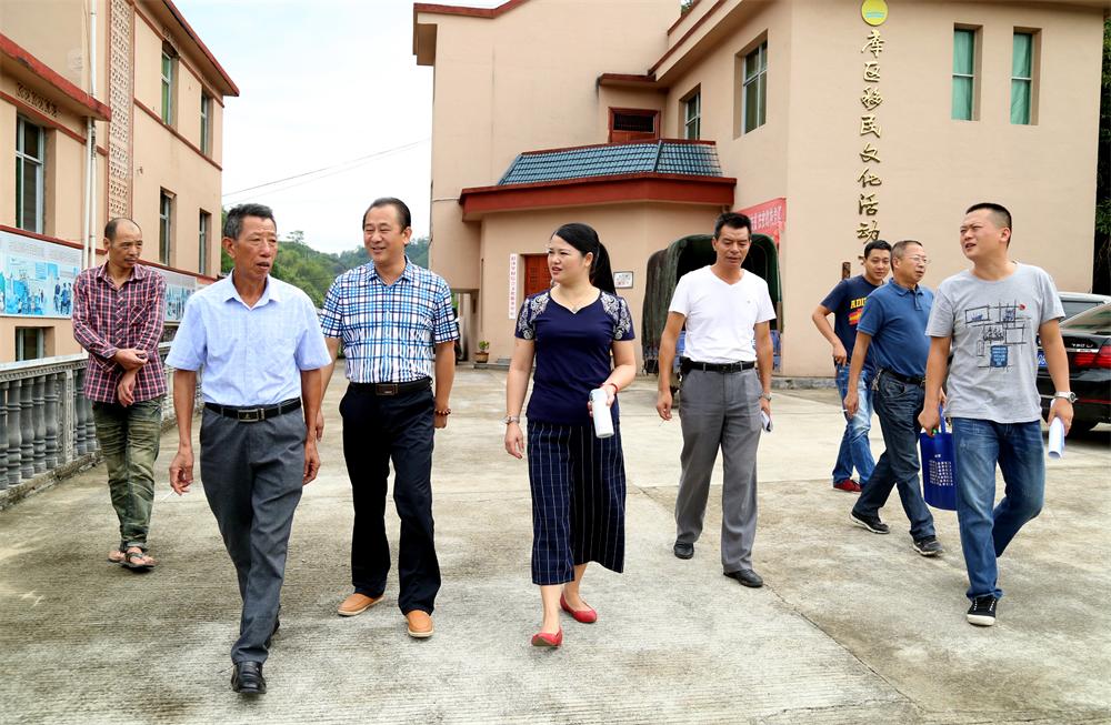 福建易順建筑工程有限公司“互動(dòng)聯(lián)動(dòng)、掛鉤幫扶”招沙甲村貧困戶(hù)捐贈(zèng)儀式