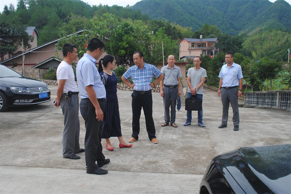 福建易順建筑工程有限公司“互動(dòng)聯(lián)動(dòng)、掛鉤幫扶”招沙甲村貧困戶(hù)捐贈(zèng)儀式