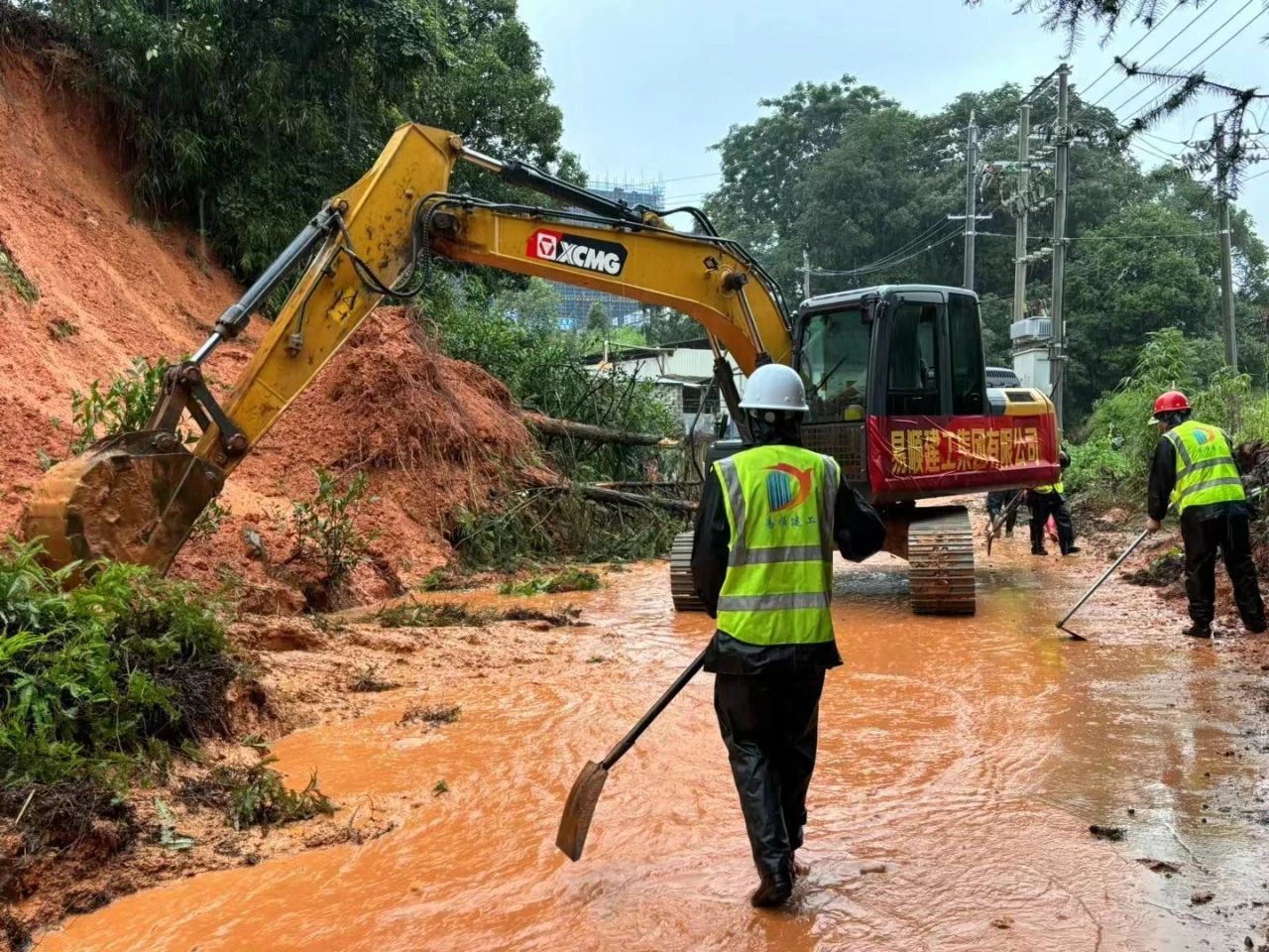【恢復(fù)生產(chǎn)生活】易順建工:愛心企業(yè)顯擔(dān)當(dāng) 助力災(zāi)后恢復(fù)工作
