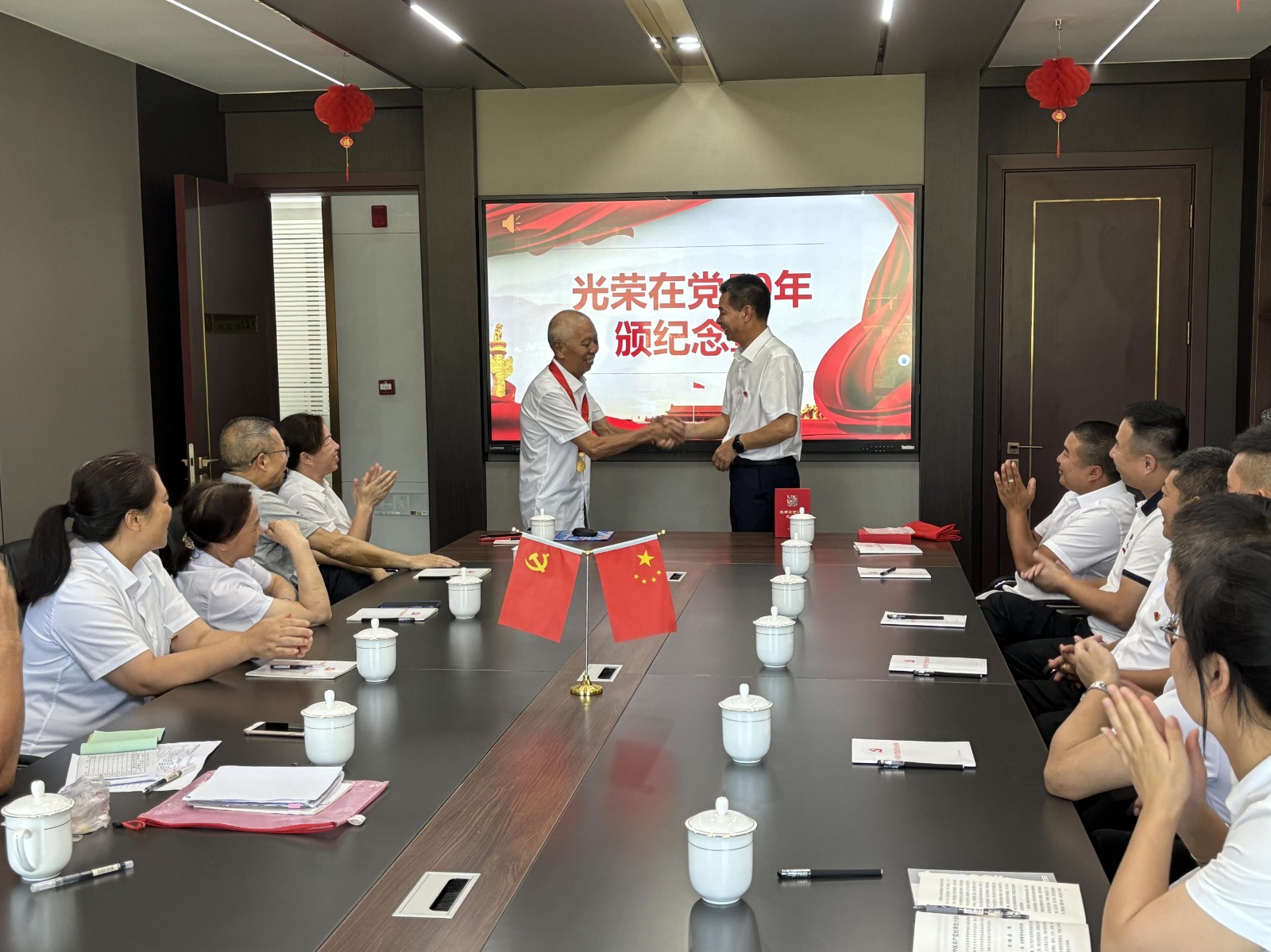 易順建工集團(tuán)慶七一：重溫誓詞憶初心，表彰先進(jìn)強(qiáng)黨性