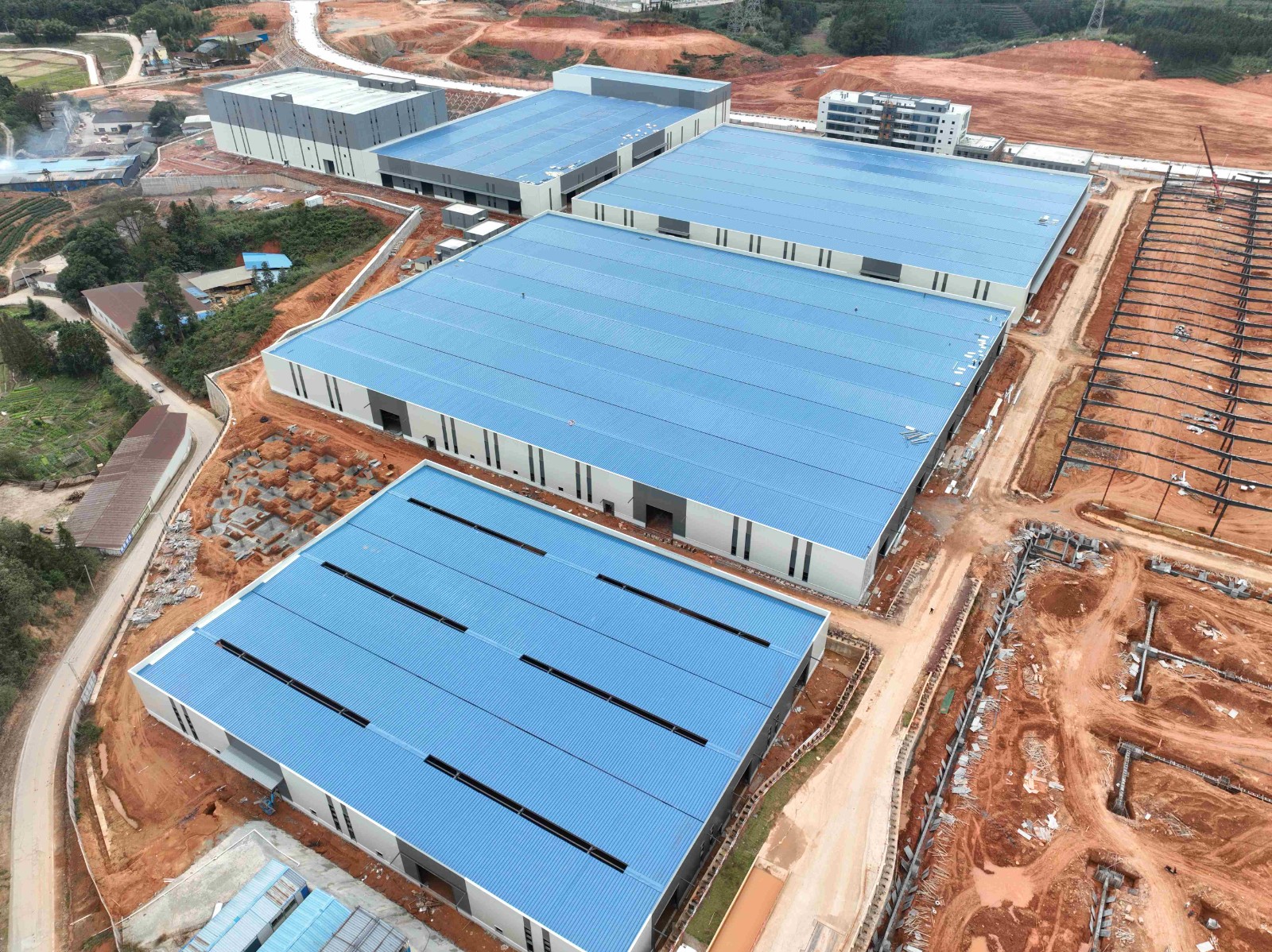 【爭優(yōu) 爭先 爭效】 縣長吳英杰親赴一線,助力三和循環(huán)經(jīng)濟產(chǎn)業(yè)園標準化廠房建設(shè)項目破難前行