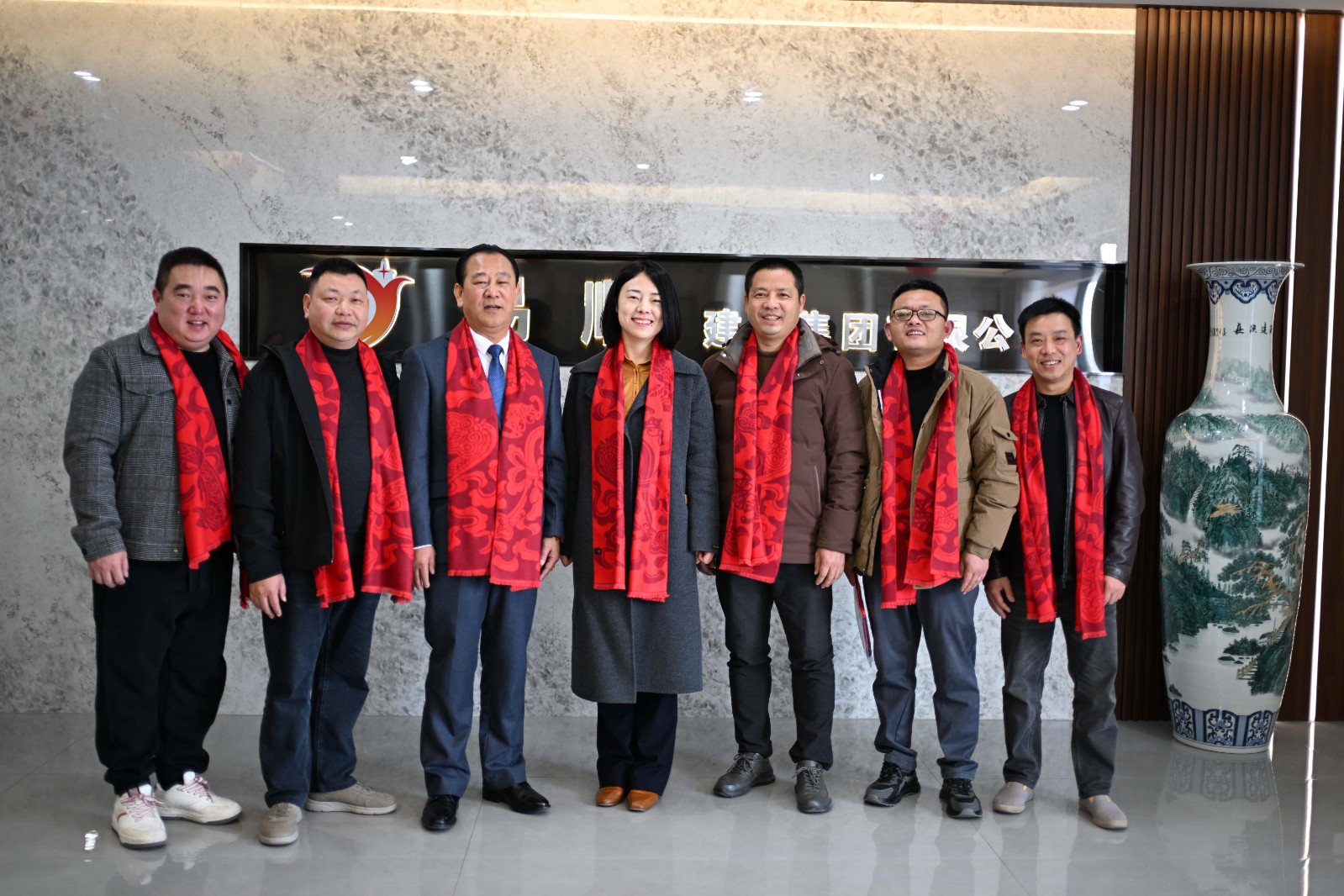 喜報(bào)!易順建工集團(tuán)有限公司李易順董事長連任松源街道商會(huì)第二屆會(huì)長