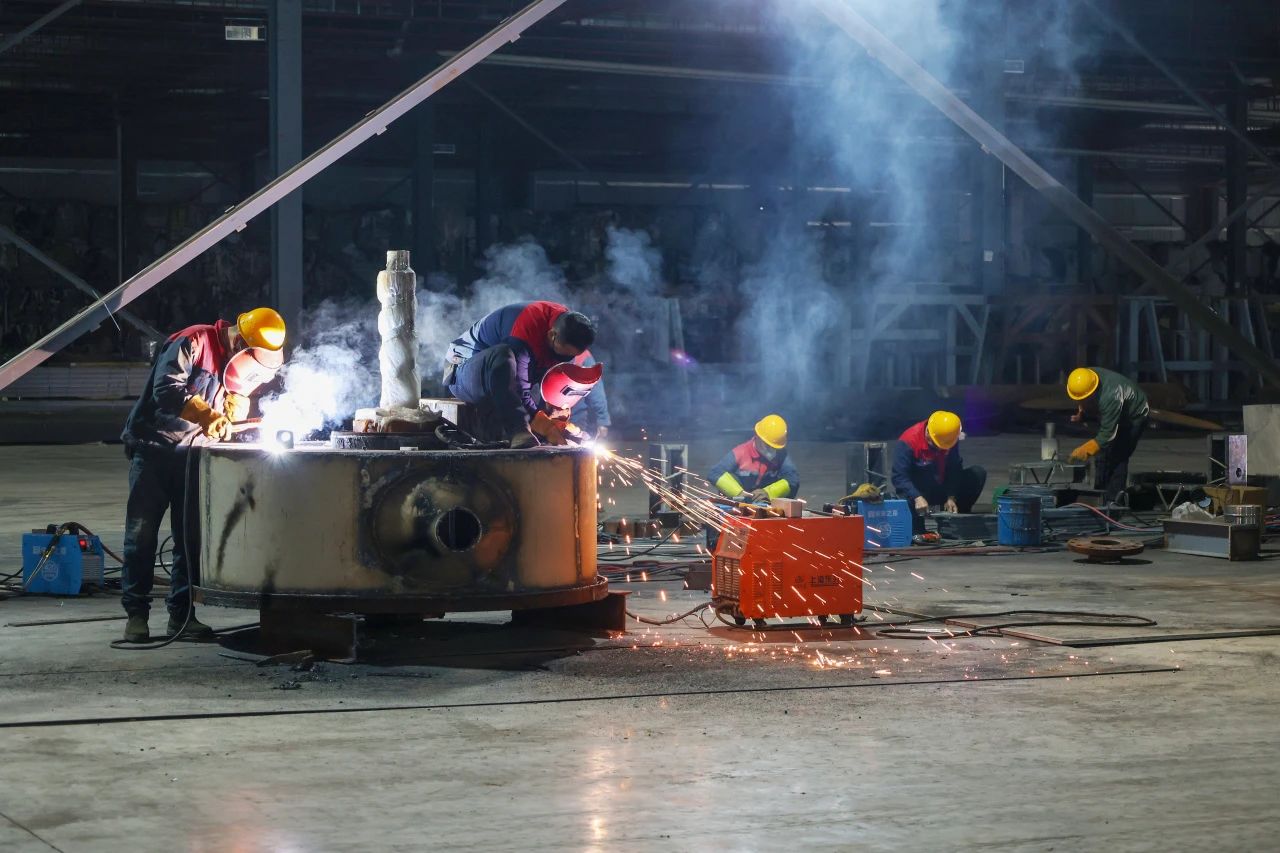 松溪縣三和循環(huán)經(jīng)濟產(chǎn)業(yè)園標(biāo)準(zhǔn)化廠房和基礎(chǔ)設(shè)施提升項目建設(shè)“分秒必爭”